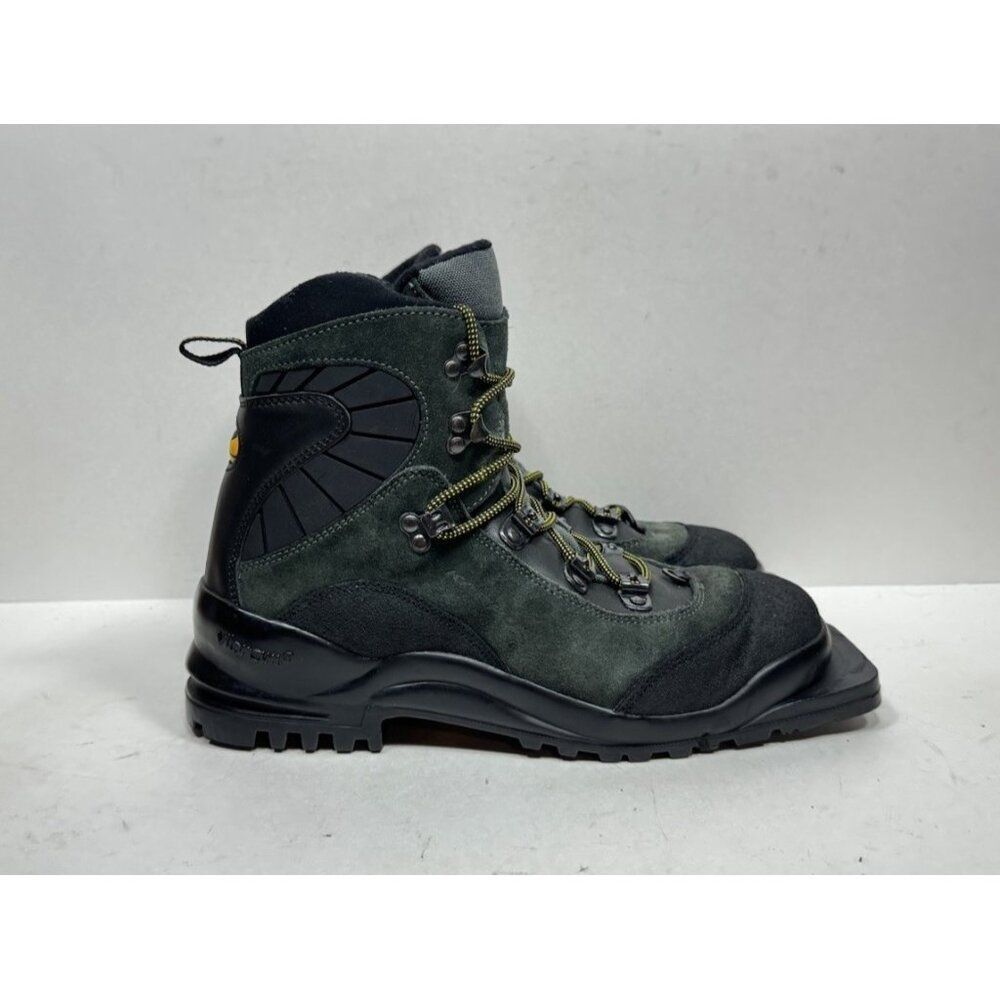 Karhu Nomad Nordic Cross Country Ski Boots 3 Hole Men’s Size 8‎